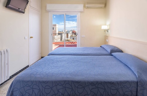 Badalona House | Hostal Solimar