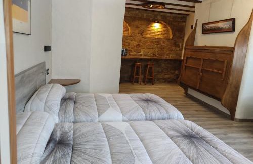 Los Arcos House | Hostal Suetxe