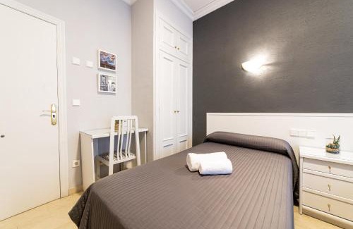 Aspe House | Hostal Ya