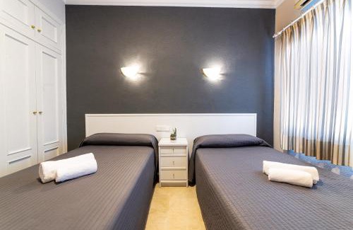 Aspe House | Hostal Ya