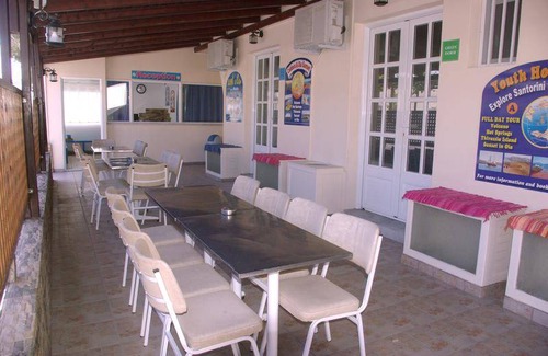 Perissa Hostel | Hostel ∙ 10 guests