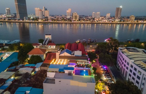 Daun Penh Hostel | Hostel ∙ 8 guests