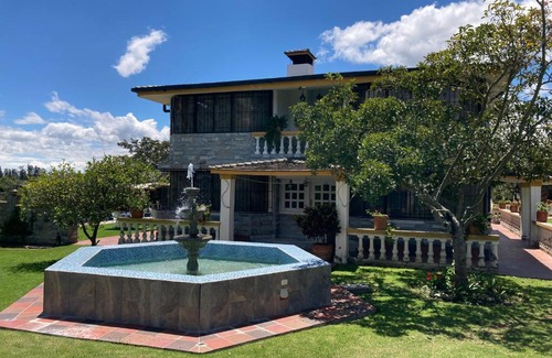 Checa Hotel | Hosteria Casa Silva