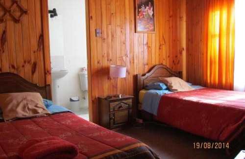 Hornopiren National Park House | Hosteria Catalina sm