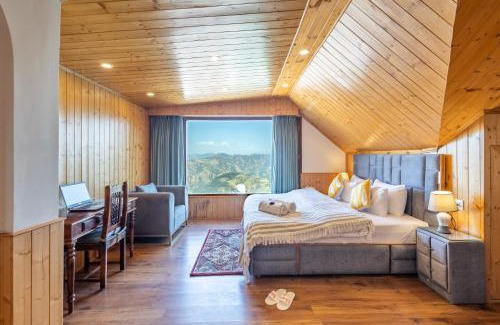 Mashobra Apartment | Hostie Heaven View - 3BHK Duplex with Terrace, Mashobra