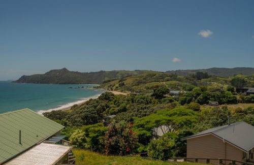 Rings Beach House | Hosts on the Coast Ātaahua.