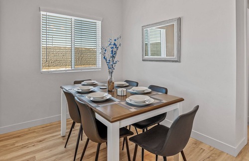 Bellemont House | Hosts up to 8! Family and Pet Friendly! Close to Grand Canyon, Bearizona, Flagstaff, Williams