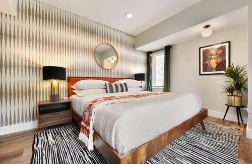 Mount Washington Apartment | HostWise Stays - Grandview Penthouse - Sweeping City Views, High End Living
