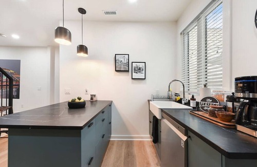 Bloomfield House | ★ HostWise Stays ★ Off-Street Parking, 2 Full Baths, Great Patio!
