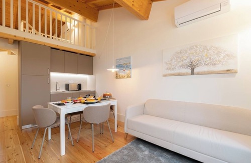 Guimaraes Apartment | HostWise - Stylish and Modern Flat