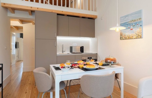 Guimaraes Apartment | HostWise - Stylish and Modern Flat