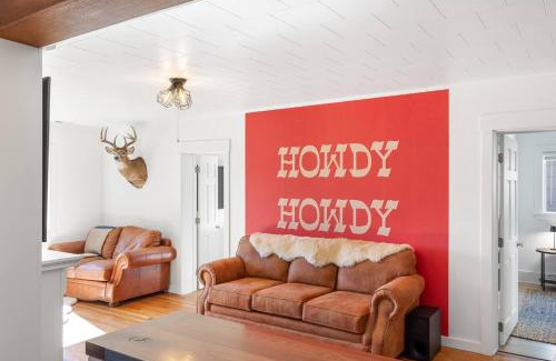 Livingston House | Hot Tub 4 Baths Montana Themed Bike To Downtown