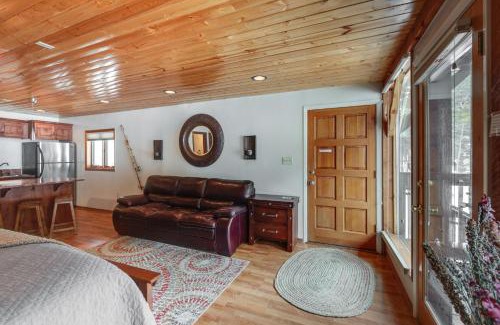 Taos Ski Valley Apartment | Hot Tub Access Studio 2 Mi to Taos Ski Resort