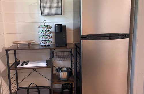 Cave City House | Hot Tub and Fire Pit near Mammoth Cave National Park- Pet Friendly