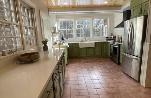 Chocorua House | HOT TUB & FIRE PIT White Mountains near North Conway