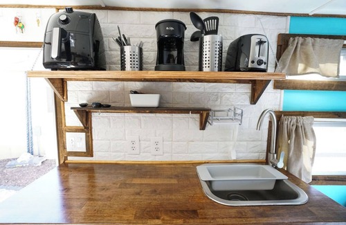 Victorville House | Hot Tub Firepit Washer 500Mbps PetsOK