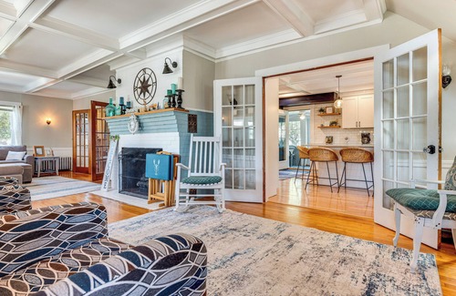 Ogunquit - Wells House | Hot Tub & Fireplace: Coastal Getaway in Maine