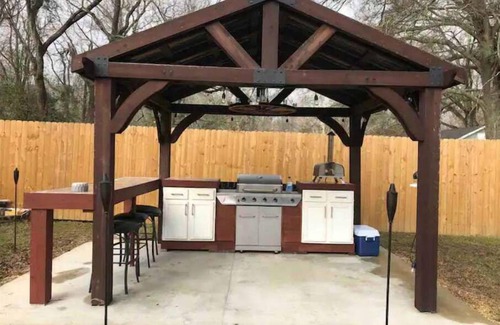 Baker House | Hot Tub Getaway At The Golden Palms On Chamberlain