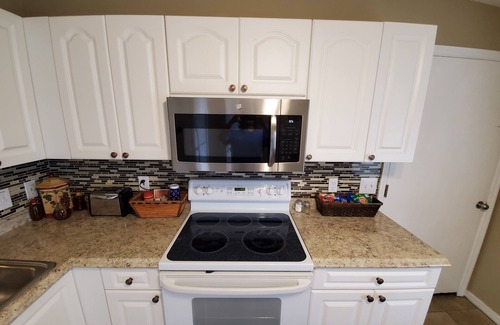 Santo Domingo House | Hot Tub House - Entire 3 Bedroom House in The Villages