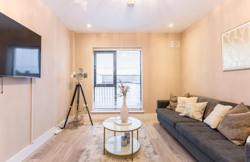 Dublin Villa | Hot Tub Luxe Villa In The Heart Of Dublin