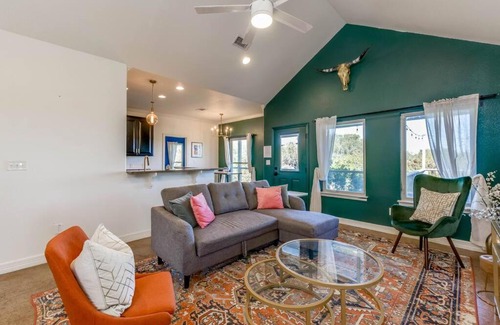 Dripping Springs House | Hot Tub overlooking view, 25min to West Austin,