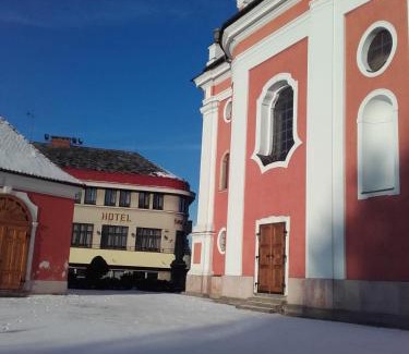 Cerveny Kostelec Hotel | Hotel Šrejber