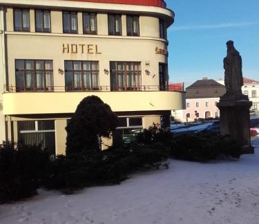 Cerveny Kostelec Hotel | Hotel Šrejber