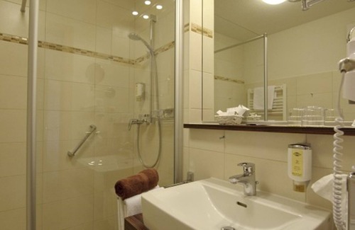 Frickenfelden Hotel | Hotel Adlerbräu
