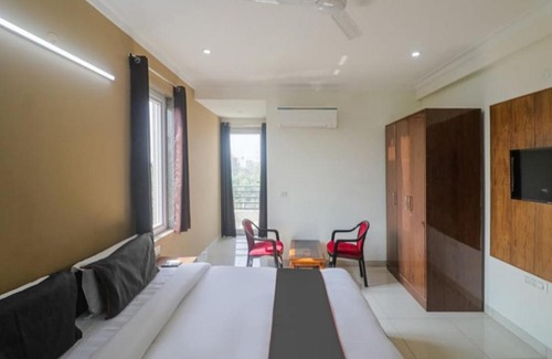 Jharsa Village Hotel | Hotel Akshay By WB Inn