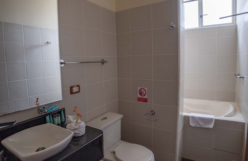 Bahia de la Academia Hotel | Hotel Albatross