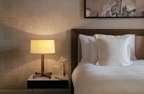 Enge Hotel | Hotel Alden Splügenschloss Zürich - Leonardo Limited Edition