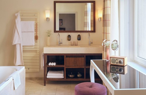 Enge Hotel | Hotel Alden Splügenschloss Zürich - Leonardo Limited Edition