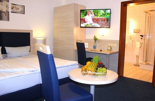 Neugraben-Fischbek Hotel | Hotel Altenwerder Hof