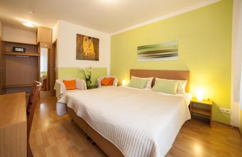 Suedwest Apartment | Hotel am Gutspark Prager GbR