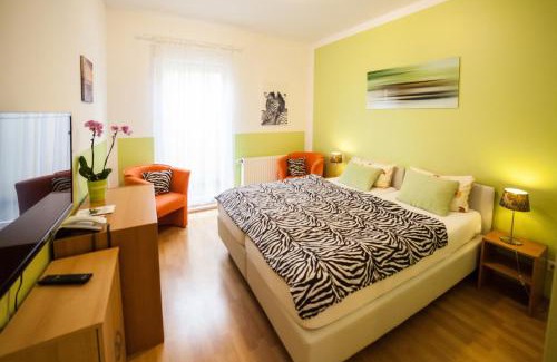 Suedwest Apartment | Hotel am Gutspark Prager GbR