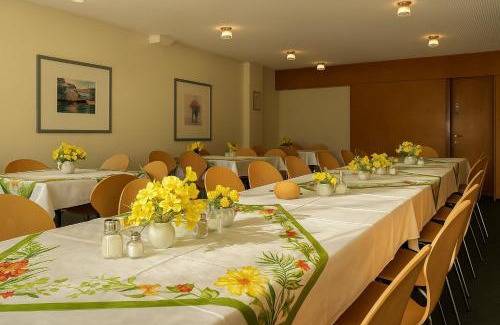 Neuwilthen Hotel | Hotel am Lärchenberg I Frühstück, WLAN, Parkplatz