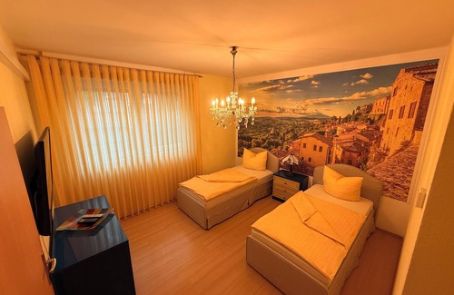 Wanheimerort Hotel | Hotel Am Sportpark