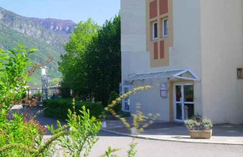 Voreppe Hotel | Hotel Amys Voreppe