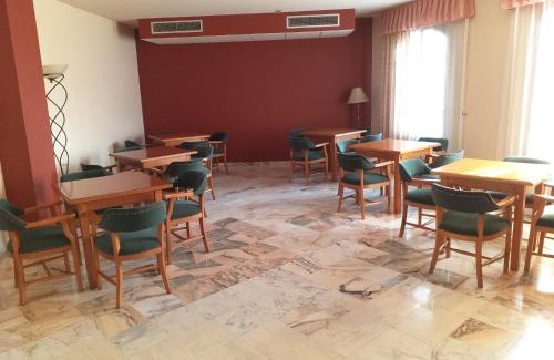 Santiponce Hotel | Hotel Anfiteatro Romano