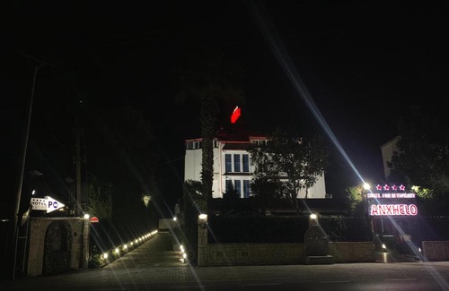 Ardenice Hotel | Hotel Anxhelo