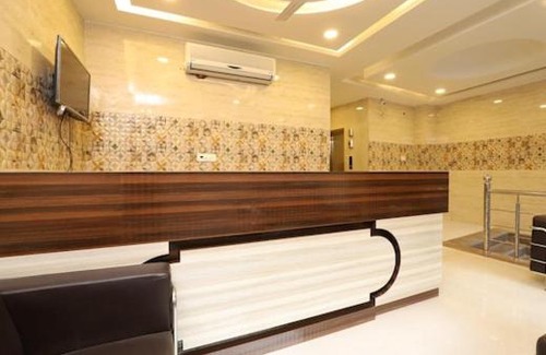 Safdarjung Enclave Hotel | Hotel Badal - Safdarjung Enclave