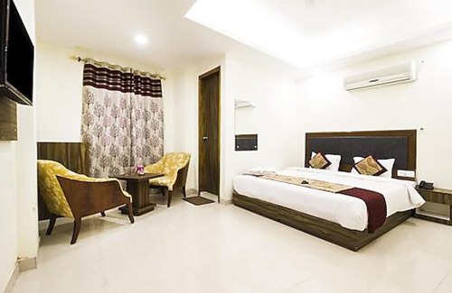 Safdarjung Enclave Hotel | Hotel Badal - Safdarjung Enclave