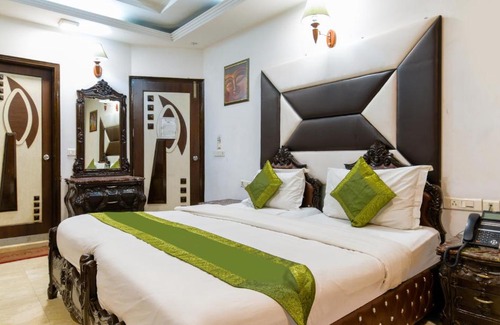 Safdarjung Enclave Hotel | Hotel Baljeet Lodge