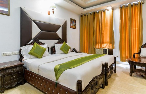 Safdarjung Enclave Hotel | Hotel Baljeet Lodge
