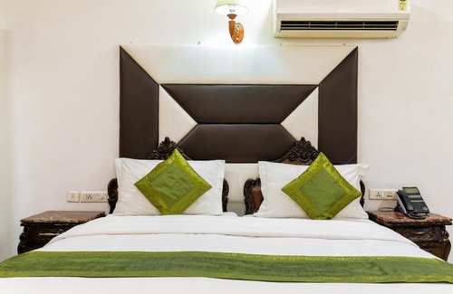 Safdarjung Enclave Hotel | Hotel Baljeet Lodge