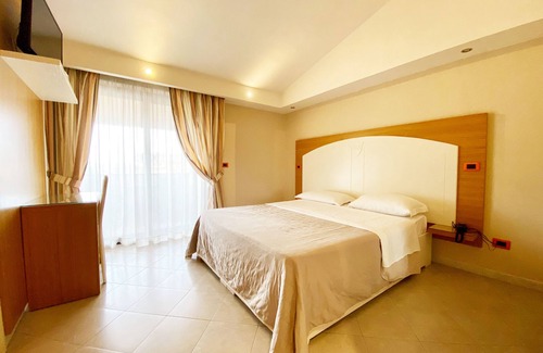 Qualiano Hotel | HOTEL BRIGANTI