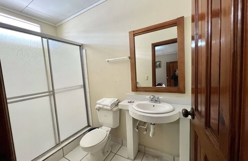 La Ceiba Hotel | Hotel Catracho