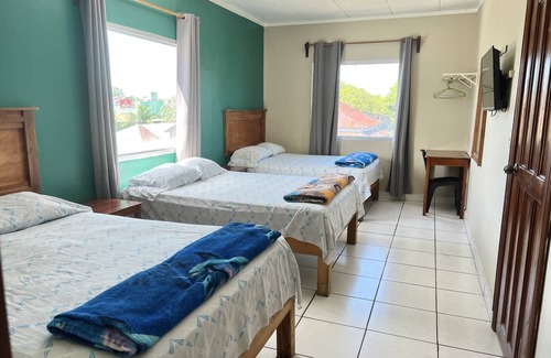 La Ceiba Hotel | Hotel Catracho