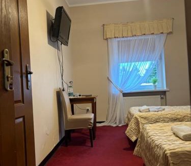 Leczyca Hotel | Hotel Chrobry
