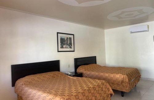 Jimenez Hotel | Hotel Colonial